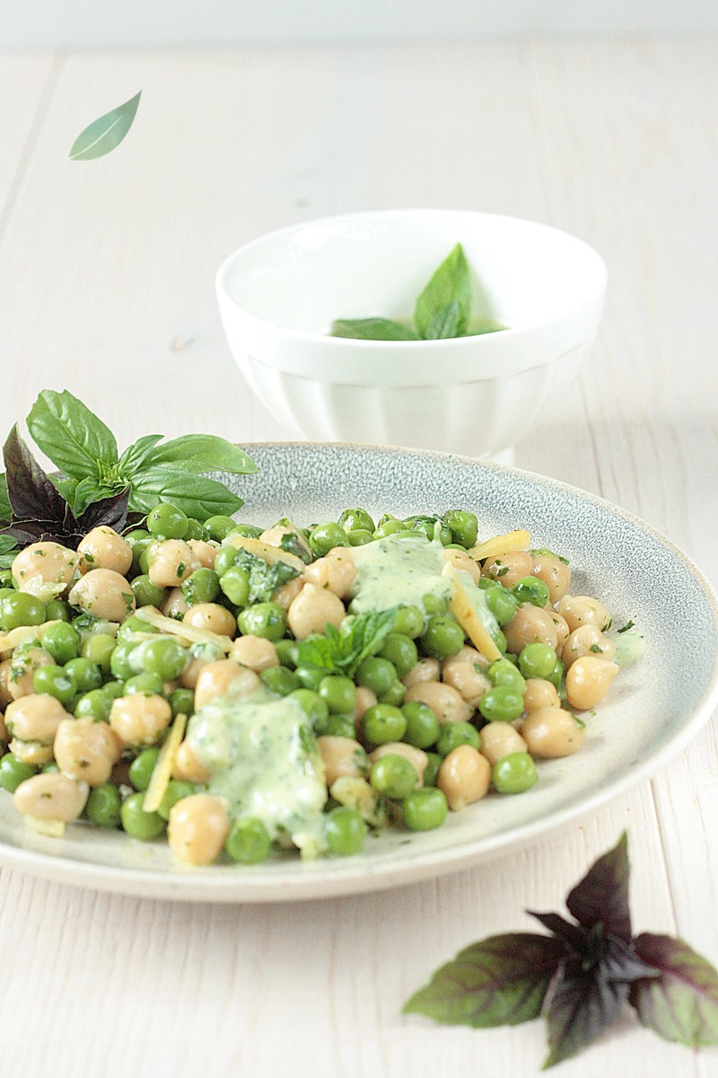 Insalata di ceci e piselli vegan The green pantry