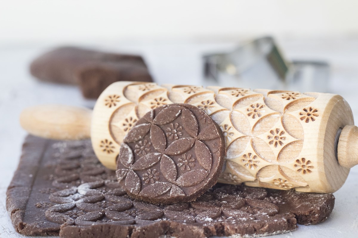 biscotti decorati di pasta frolla al the matcha