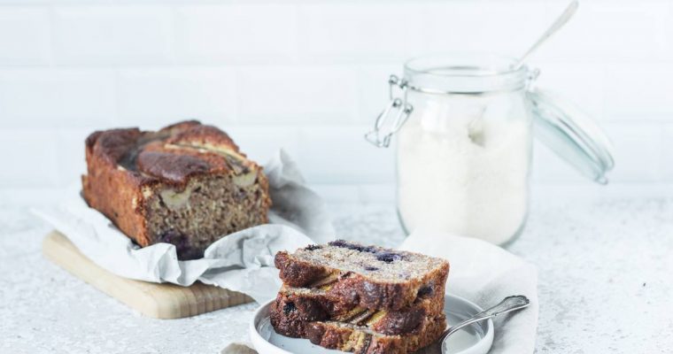 Banana Bread Vegano ai Mirtilli e Cocco: la ricetta di Febbraio.