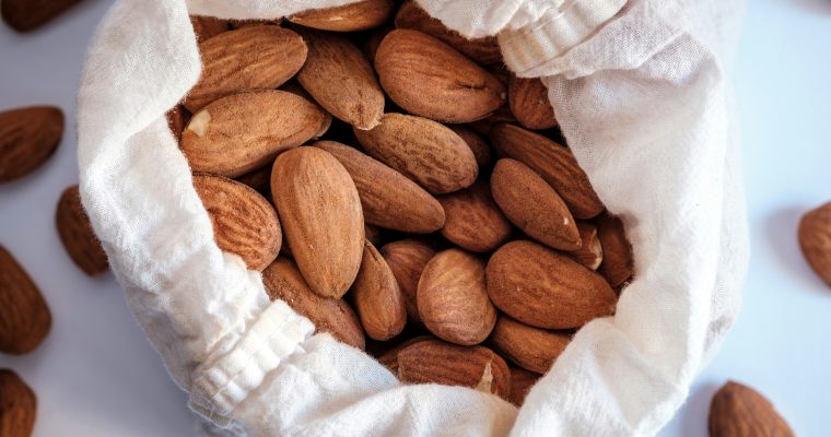 Burro di mandorle fatto in casa: la mia ricetta infallibile