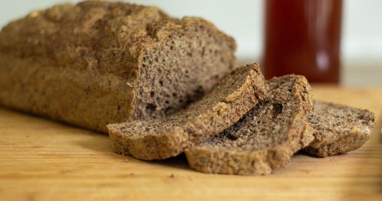 Pane di albumi e semi di lino: il nostro alleato in perimenopausa!