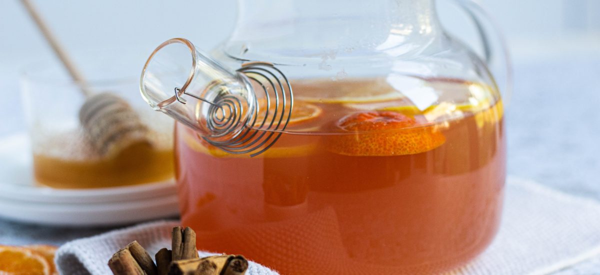 Tisana autunnale drenante e digestiva: alleata preziosa dopo i 40 anni